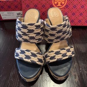 Tory Burch Lola Sandals-Jute size 8 Navy/Cream
